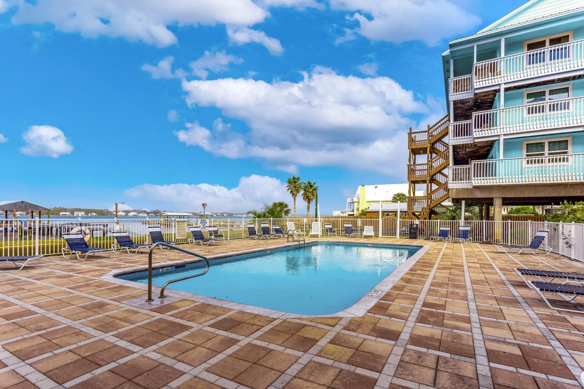 Lagoon Run Gulf Shores Rum bild